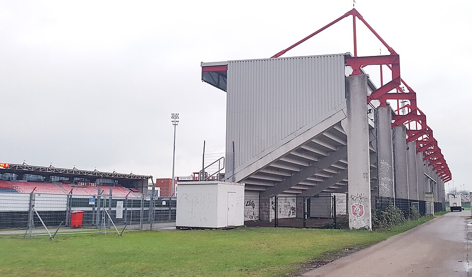 Het stadion van TOP Oss